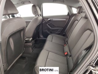 AUDI A3 30 TDI Business Advanced 9