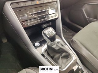 VOLKSWAGEN T-Roc 1.0 TSI Style 10