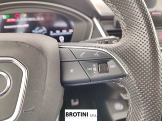 AUDI Q5 SPB 40 TDI quattro S tronic Identity Black 12