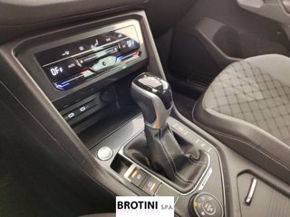 VOLKSWAGEN Tiguan 2.0 TDI SCR 140KW R-Line DSG 4MOTION 10