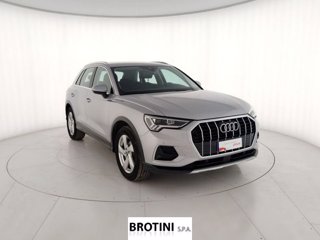 AUDI Q3 1.5 35 TFSI Business Advanced 3