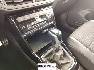 VOLKSWAGEN T-Cross 1.5 TSI BMT DSG Advanced R-Line 10