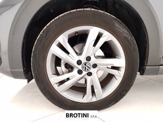 VOLKSWAGEN Taigo 1.0 TSI 81kW R-Line 5