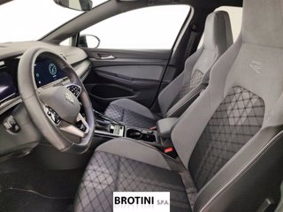 VOLKSWAGEN Golf 1.5 TSI EVO ACT 110kW R-Line 6