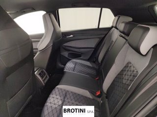 VOLKSWAGEN Golf 1.5 TSI EVO ACT 110kW R-Line 9