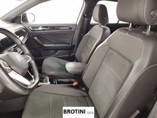 VOLKSWAGEN T-Roc 1.0 TSI Style 7