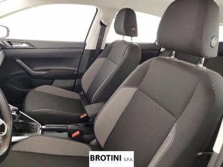 VOLKSWAGEN Polo 1.0 TSI Life 8