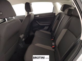 VOLKSWAGEN Polo 1.0 TSI Life 9