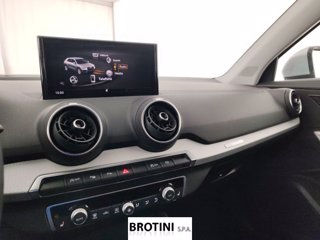 AUDI Q2 1.5 35 TFSI S TRONIC 10