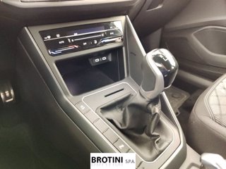 VOLKSWAGEN Polo 1.0 TSI R-Line 10