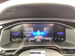 VOLKSWAGEN Polo 1.0 TSI R-Line 12