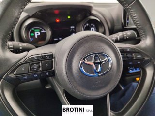 TOYOTA Yaris Hybrid Lounge MY22 13