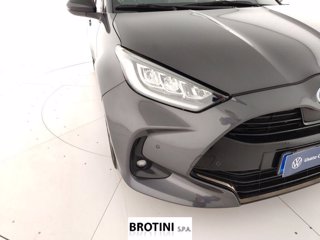 TOYOTA Yaris Hybrid Lounge MY22 4