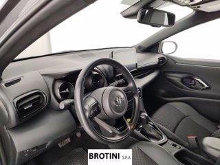 TOYOTA Yaris Hybrid Lounge MY22 7