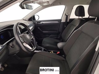 VOLKSWAGEN T-Roc 1.0 TSI Style 6