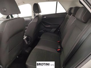 VOLKSWAGEN T-Roc 1.0 TSI Style 9