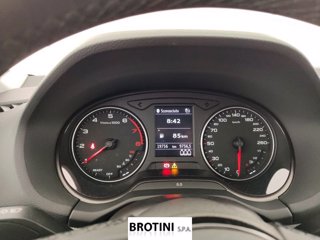 AUDI Q2 1.0 30 TFSI 12