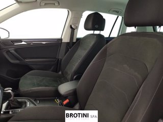 VOLKSWAGEN Tiguan 2.0 TDI SCR 110KW Elegance DSG 4MOTION 8