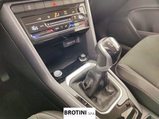 VOLKSWAGEN T-Roc 1.0 TSI Style 10