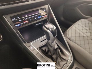 VOLKSWAGEN Taigo 1.5 TSI ACT R-Line DSG 10