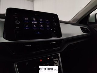 VOLKSWAGEN T-Roc 1.0 TSI Life 10
