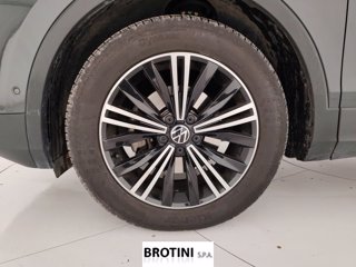 VOLKSWAGEN Tiguan 1.5 TSI ACT Elegance DSG 5