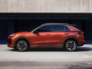 VOLKSWAGEN T-Roc 1.5 eTSI ACT 150 CV DSG R-Line 1