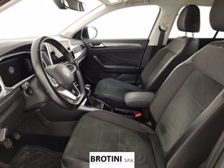 VOLKSWAGEN T-Roc 1.0 TSI Style 6