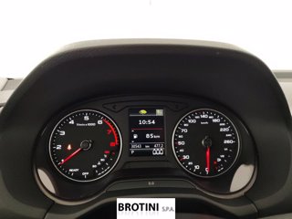 AUDI Q2 1.5 35 TFSI BUSINESS ADVANCED S TRONIC 12