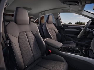AUDI A6 Avant TDI 220 kW S tronic quattro S Line Edition 6