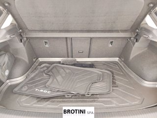 VOLKSWAGEN T-Roc 1.0 TSI Style 14
