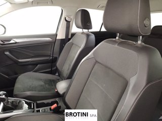VOLKSWAGEN T-Roc 1.0 TSI Style 8