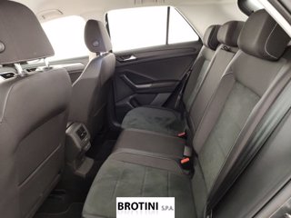 VOLKSWAGEN T-Roc 1.0 TSI Style 9