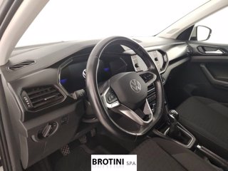 VOLKSWAGEN T-Cross 1.0 TSI 81kW Style 7