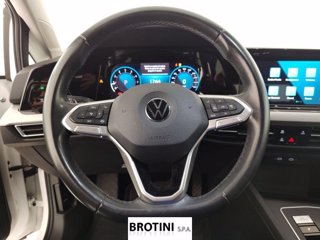 VOLKSWAGEN Golf 1.5 TGI Life DSG 13
