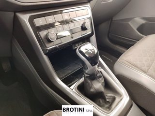 VOLKSWAGEN T-Cross 1.0 TSI 70kW Advanced 10