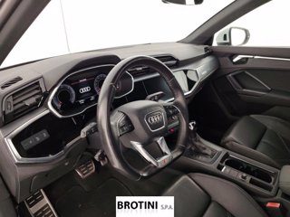 AUDI Q3 35 TDI S tronic S line edition 8