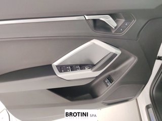 AUDI Q3 45 TFSI e S tronic S line edition 14