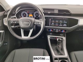 AUDI Q3 45 TFSI e S tronic S line edition 15