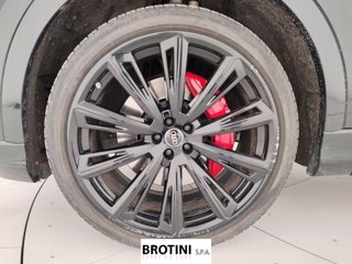 AUDI Q8 55 TFSI e quattro tiptronic S-Line Sport 5