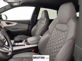 AUDI Q8 55 TFSI e quattro tiptronic S-Line Sport 8