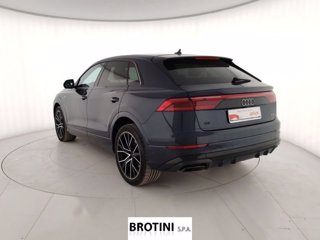 AUDI Q8 50 TDI 210kW quattro tip. S Line Edition 1