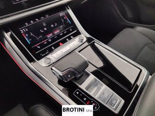 AUDI Q8 50 TDI 210kW quattro tip. S Line Edition 11