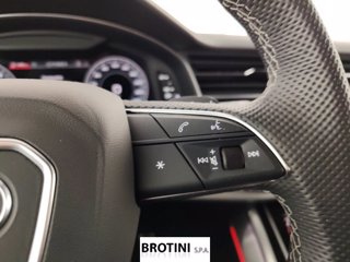 AUDI Q8 50 TDI 210kW quattro tip. S Line Edition 13
