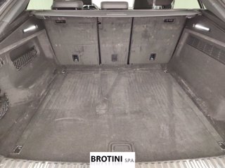 AUDI Q8 50 TDI 210kW quattro tip. S Line Edition 16