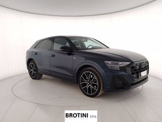 AUDI Q8 50 TDI 210kW quattro tip. S Line Edition 3