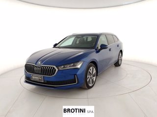 SKODA Superb 2.0 TDI DSG Wagon Style 0
