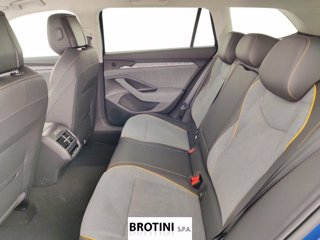SKODA Superb 2.0 TDI DSG Wagon Style 10