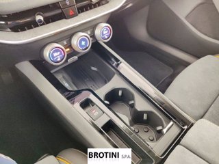 SKODA Superb 2.0 TDI DSG Wagon Style 11