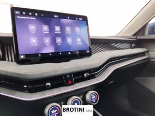 SKODA Superb 2.0 TDI DSG Wagon Style 12
